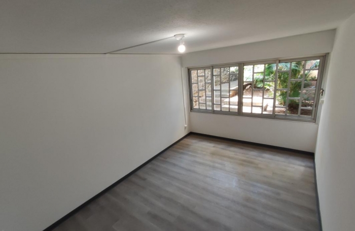 Location Appartement 51.59m&sup2; 2 pièces Saint Denis