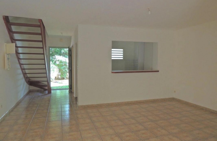 Location Appartement 85m&sup2; 4 pièces Sainte Clotilde