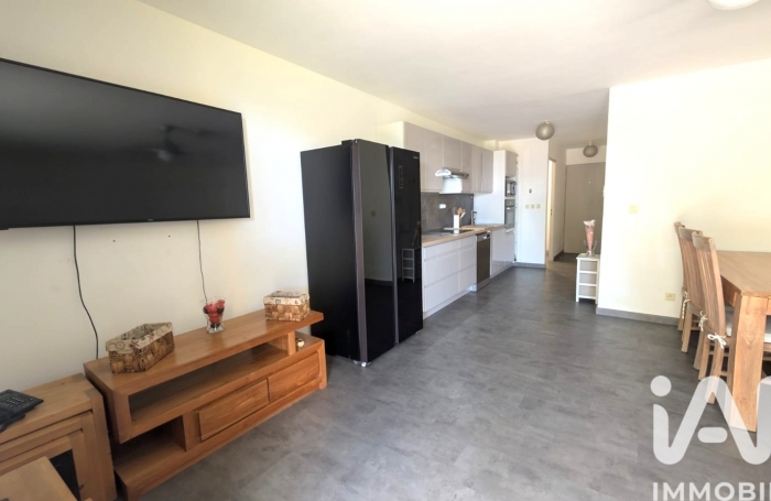 Vente Appartement 47m&sup2; 2 pièces Etang-Sale