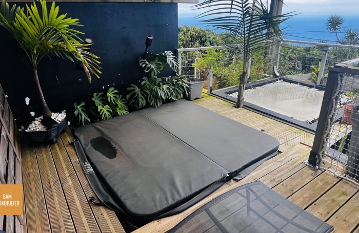 Maison 4 Chambres avec Jacuzzi et Vue Oc&eacute;an