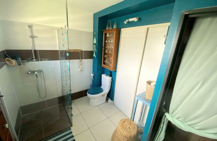 Vente Appartement 65.57m&sup2; 3 pièces Saint Gilles les Bains