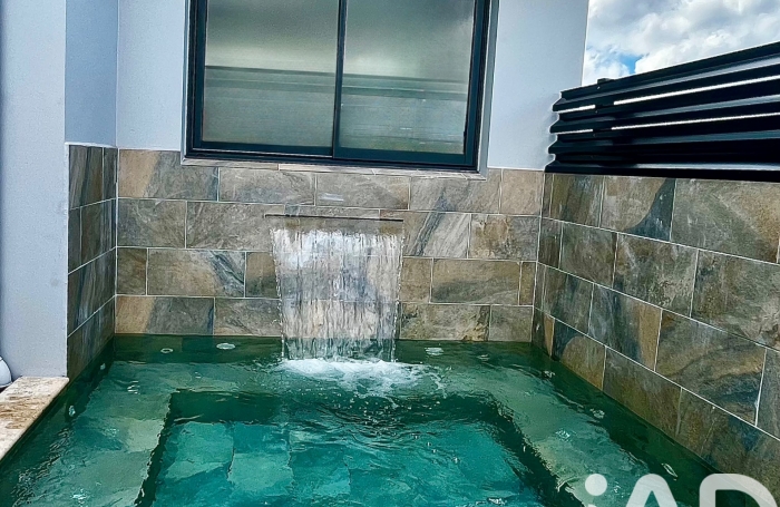 Vente Divers 140m&sup2; 5 pi&#232;ces Le Tampon