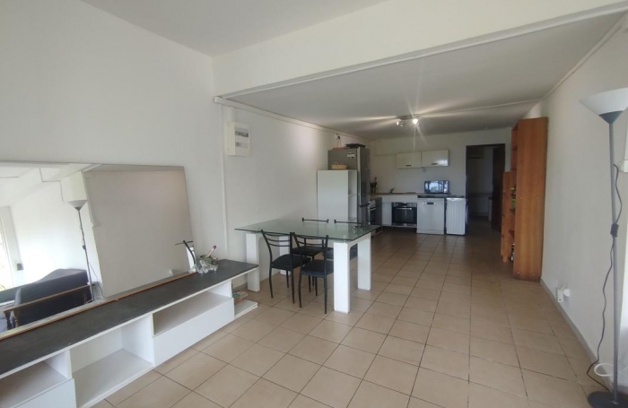 Location Appartement 85m&sup2; 3 pièces Saint Denis