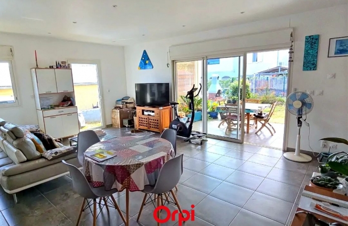 Vente Maison 85m&sup2; 3 pièces Saint Gilles Les Hauts