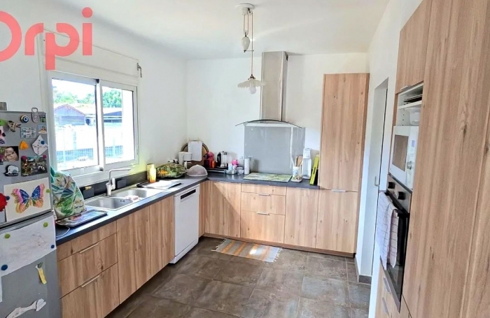 Vente Maison 85m&sup2; 3 pièces Saint Gilles Les Hauts