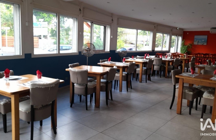 Vente Local commercial 344m&sup2; Etang-Sale