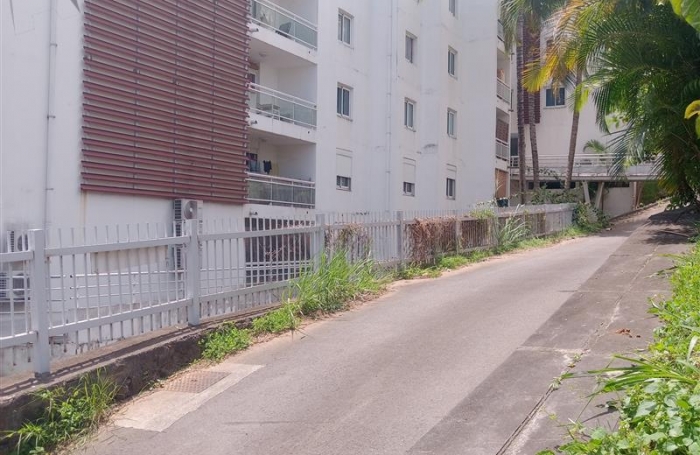 Location Appartement 26m&sup2; 1 pi&egrave;ce Sainte Clotilde