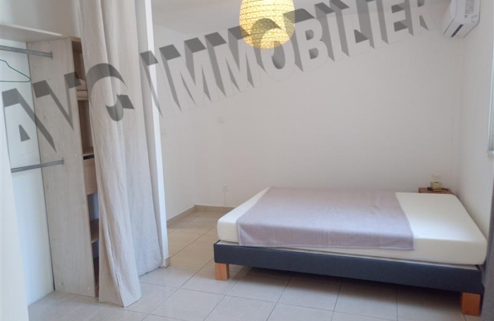 Location Appartement 26m&sup2; 1 pi&egrave;ce Sainte Clotilde
