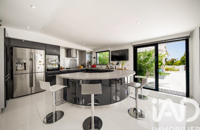 Vente Maison 235m&sup2; 7 pièces La Montagne