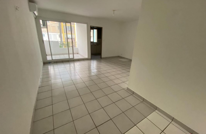 Location Appartement 97400
