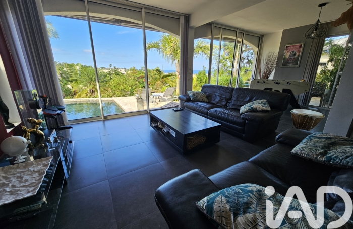 Vente Divers 141m&sup2; 5 pièces Saint Gilles les Bains