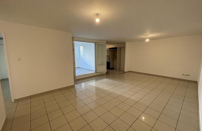 Location Appartement 78m&sup2; 4 pi&egrave;ces Sainte Clotilde