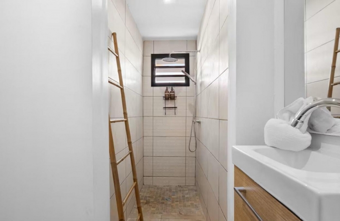 Vente Maison 130m&sup2; 4 pièces Saint Gilles les Bains