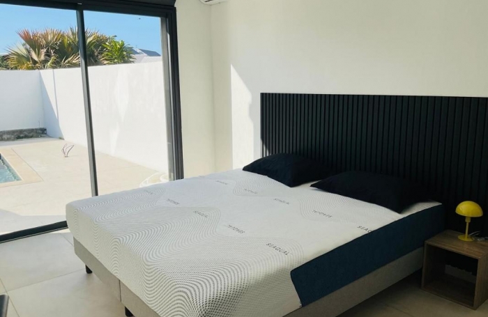 Vente Maison 122m&sup2; 5 pièces Saint Gilles les Bains