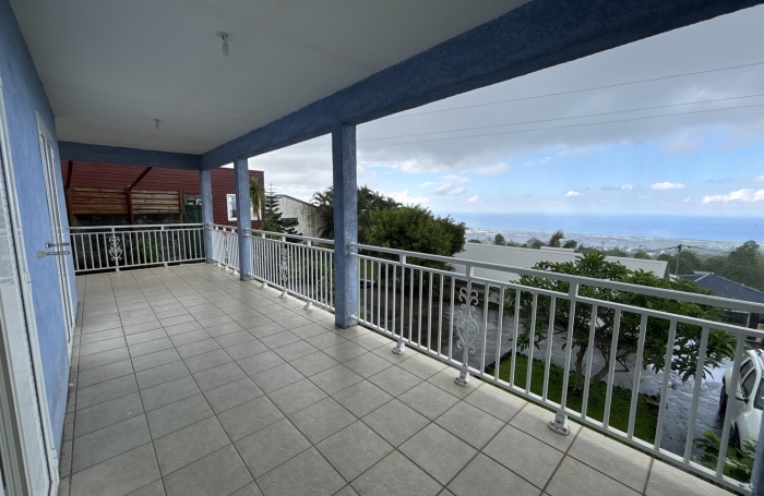 &Agrave; LOUER - MAISON T3 - SAINTE-MARIE