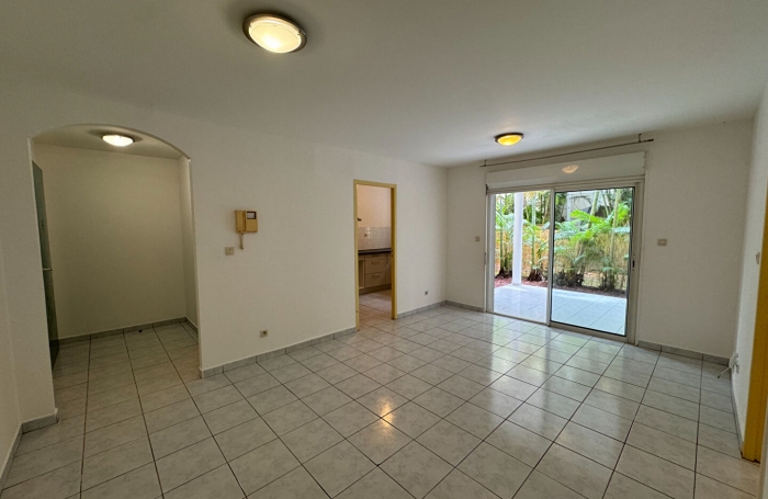 Vente Appartement 46m&sup2; 2 pi&egrave;ces Sainte Suzanne
