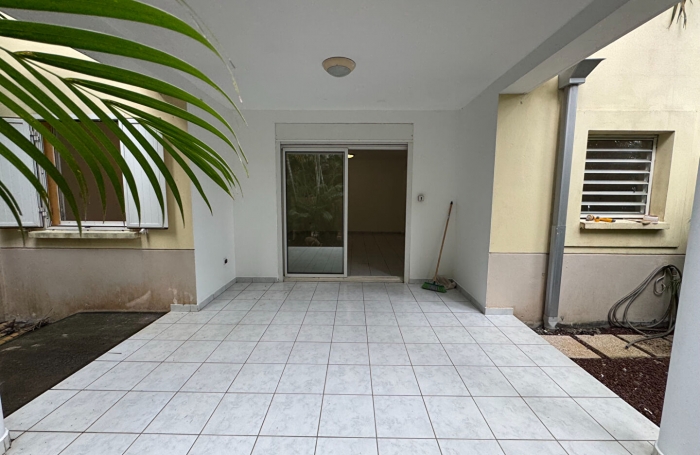 Vente Appartement 46m&sup2; 2 pi&egrave;ces Sainte Suzanne