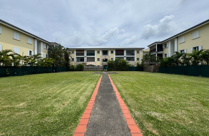 Vente Appartement 46m&sup2; 2 pi&egrave;ces Sainte Suzanne