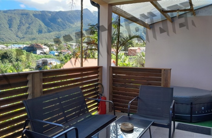 Location Maison 74m&sup2; 4 pi&egrave;ces Rivi&egrave;re Saint Louis