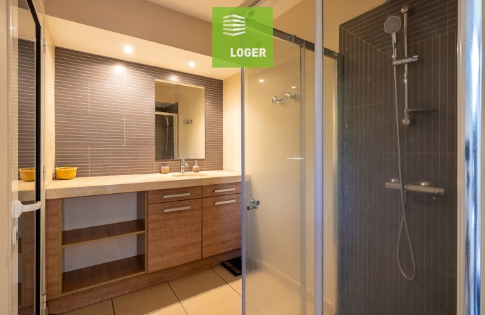 Location Appartement 106.86m&sup2; 4 pi&egrave;ces Saint-Pierre