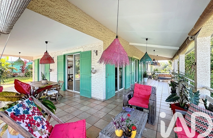 Vente Divers 202m&sup2; 6 pièces Le Tampon