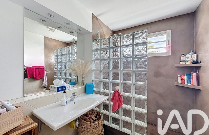 Vente Divers 202m&sup2; 6 pièces Le Tampon