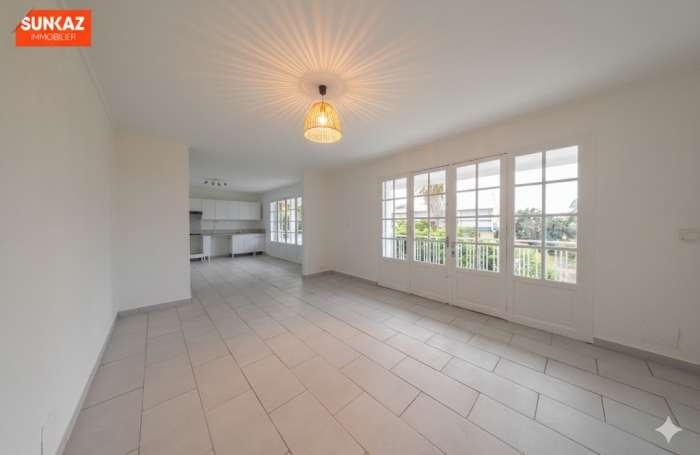 Location Appartement 90m&sup2; 4 pi&egrave;ces Le Tampon