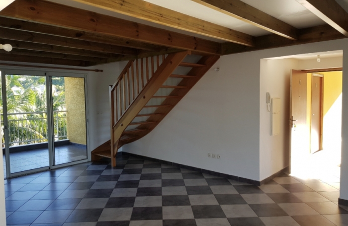 &Agrave; LOUER - APPARTEMENT T3 TAMPON