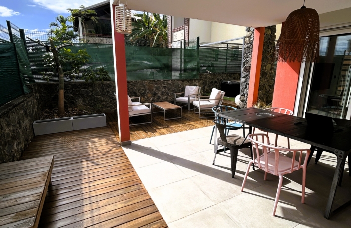 A vendre T3 meubl&eacute; avec terrasse, jardin, jacuzzi &agrave; Saint Paul