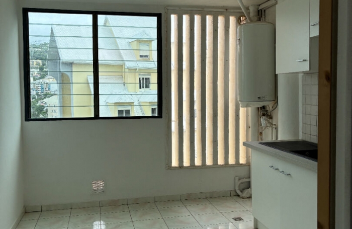 Location Appartement 70m&sup2; 4 pi&egrave;ces Saint Denis