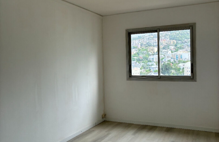 Location Appartement 70m&sup2; 4 pi&egrave;ces Saint Denis