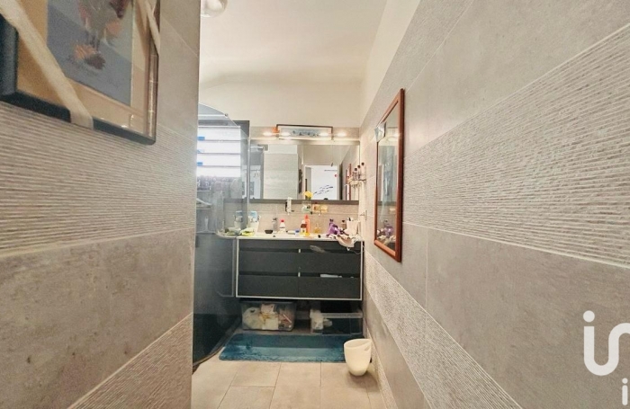 Vente Appartement 70m&sup2; 3 pièces Saint-Pierre