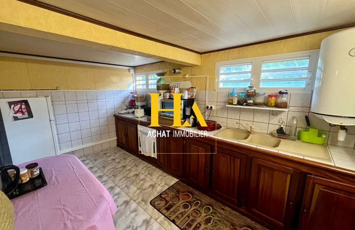 Vente Maison 257.7m&sup2; 12 pi&egrave;ces Saint Gilles Les Hauts