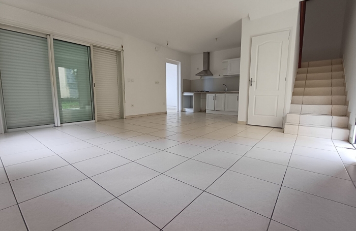 Location Maison 70.2m&sup2; 3 pi&egrave;ces Piton Saint Leu
