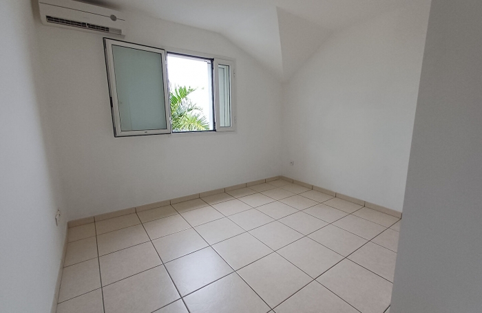 Location Maison 70.2m&sup2; 3 pi&egrave;ces Piton Saint Leu