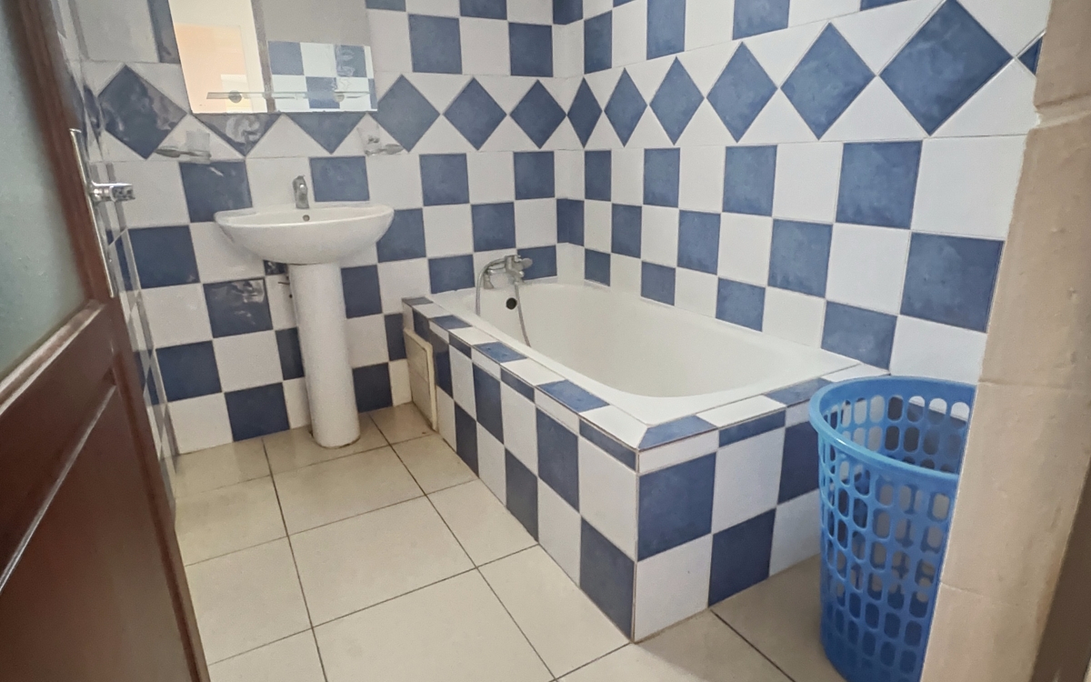 MAISON VILLE T3 AVEC PISCINE