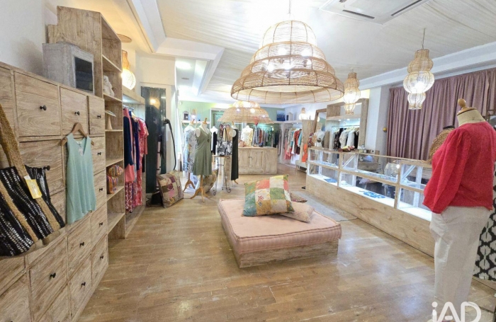 Vente Fonds de commerce 67m&sup2; Saint Gilles les Bains