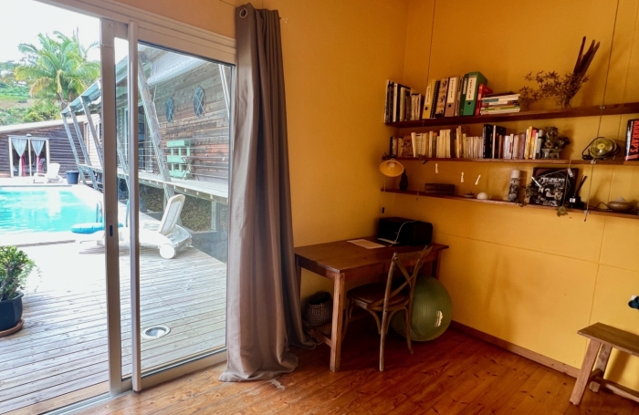 Vente Divers 104m&sup2; 5 pièces Sainte Marie