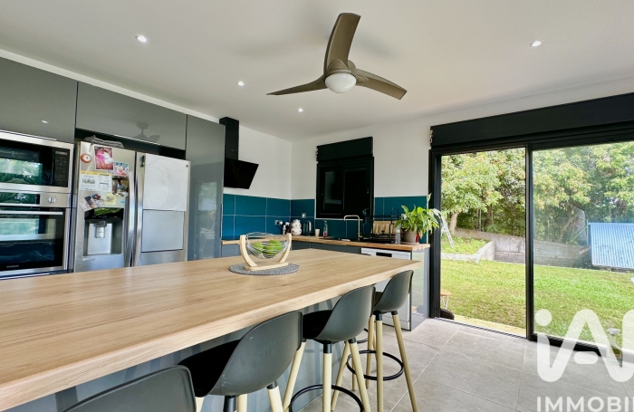 Vente Divers 150m&sup2; 5 pièces Saint-Pierre