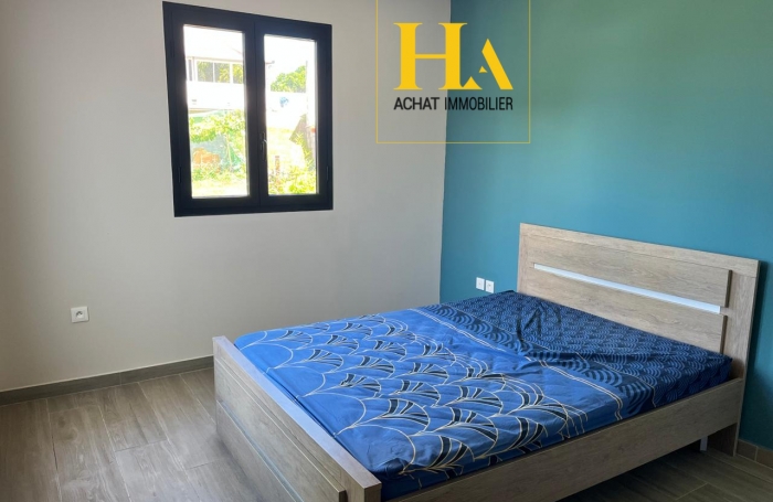 Vente Maison 106m&sup2; 5 pi&egrave;ces Saint Gilles Les Hauts