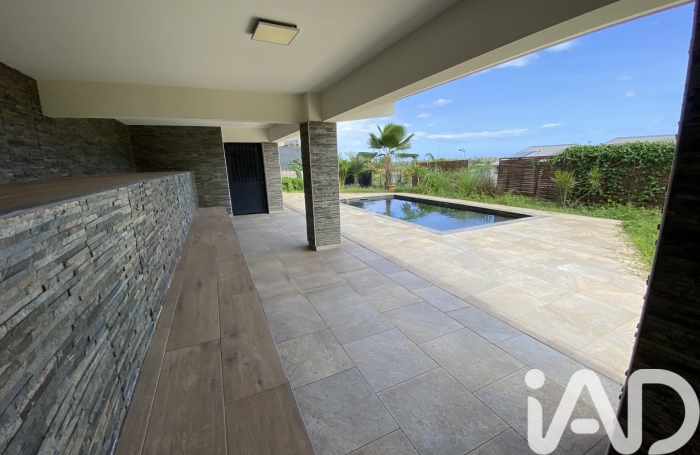 Location Divers 102m&sup2; 4 pièces Etang-Sale