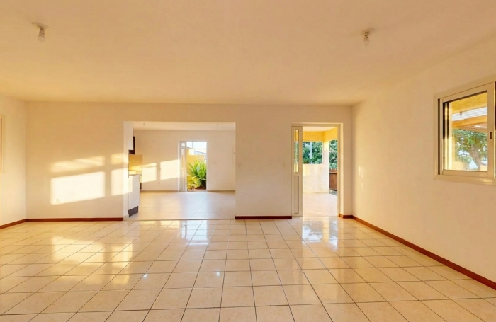 Vente Maison 120m&sup2; 4 pi&egrave;ces Saint Louis