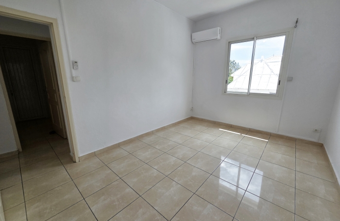 A louer T5 proche Lyc&eacute;e Levavasseur