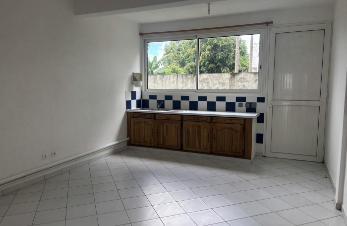 Location Local commercial 97430