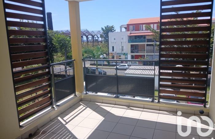 Vente Appartement 45m&sup2; 2 pièces Sainte Suzanne