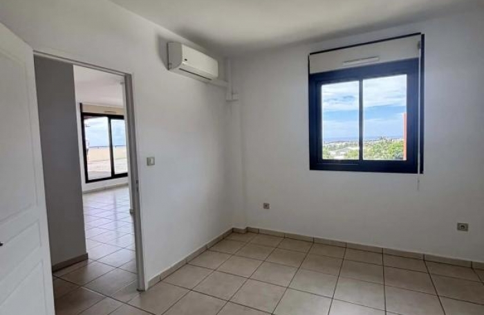 Vente Appartement 42m&sup2; 3 pièces Saint Denis