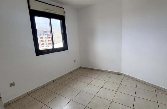 Vente Appartement 42m&sup2; 3 pièces Saint Denis