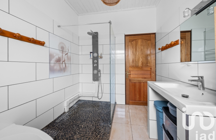 Vente Maison 190m&sup2; 7 pièces Etang-Sale