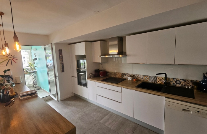Vente Appartement 109.46m&sup2; 4 pi&egrave;ces Saint Denis