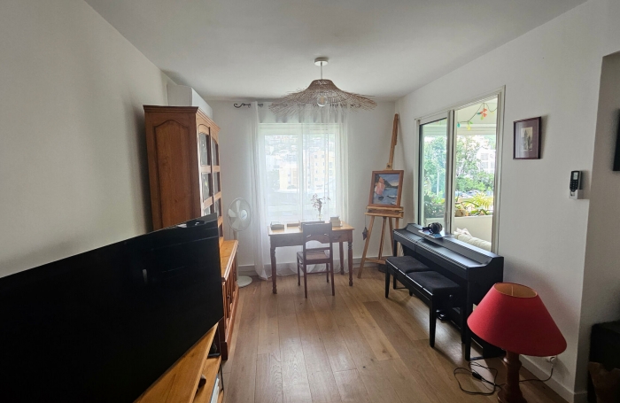 Vente Appartement 109.46m&sup2; 4 pi&egrave;ces Saint Denis